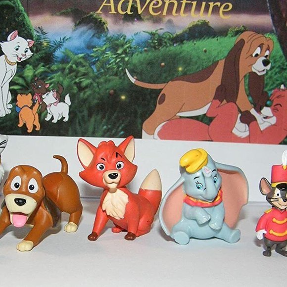 Disney Animal Friends Party Favor Set including Dumbo, Fox and Hound, and More! - Picture 2 of 7